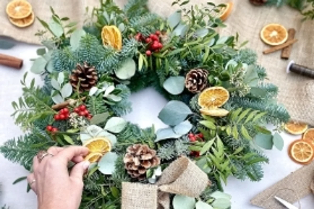 Handmade Christmas wreath making workshop Czech Republic