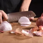 how to peel onion without crying