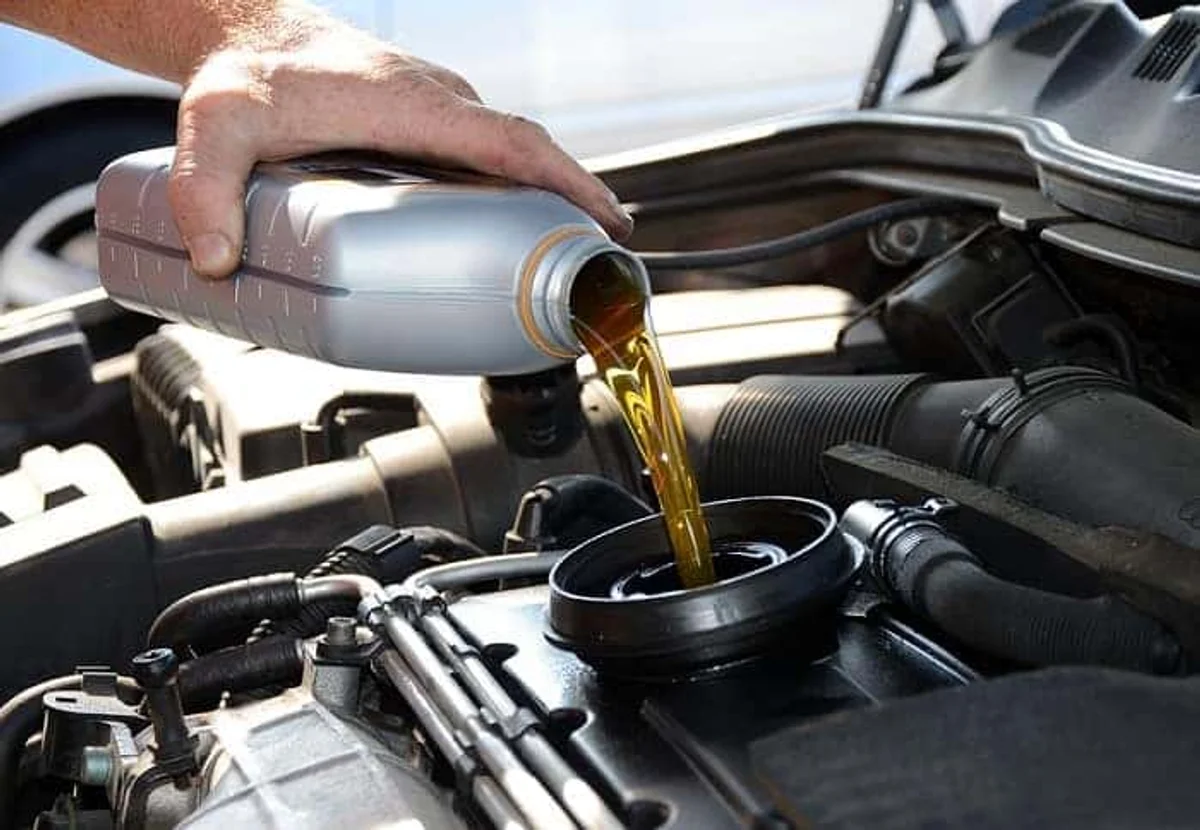dirty engine oil change winter preparation Czech car