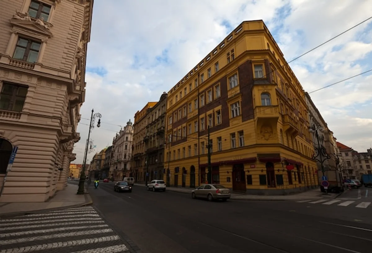 AI powered route suggestion in car navigation Czech city