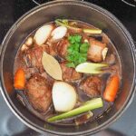 Bobkový list do mouky: starobylý trik proti molům a broucům