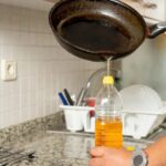 Instalatéři vás prosí: nikdy nelévejte tento olej do odpadu