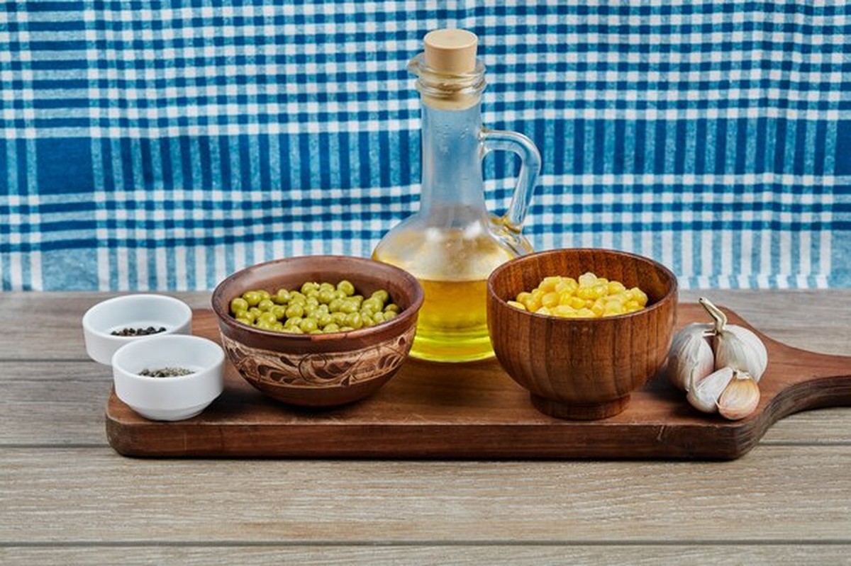 Kokosový olej vs rostlinný olej: co skutečně funguje v kuchyni