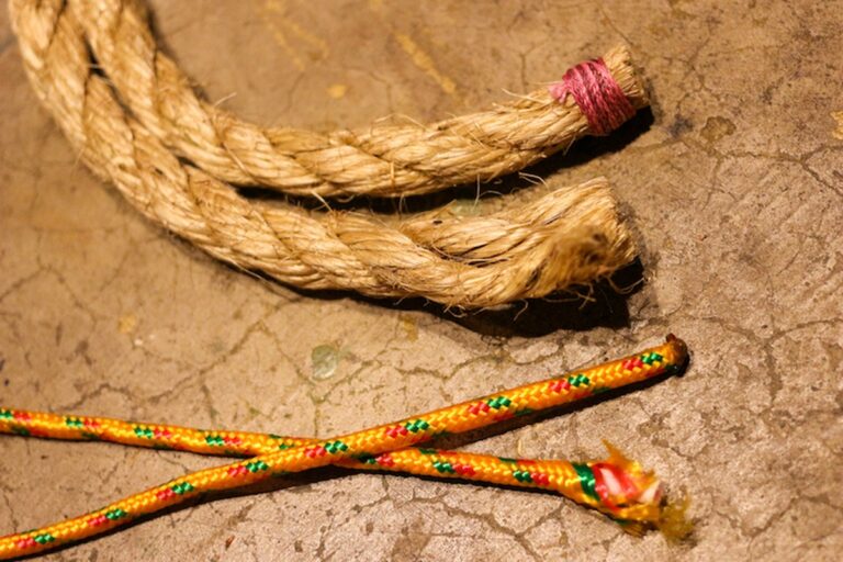 Lepidlo na konce lan? Jednoduchý trik, aby se vám neosypávaly