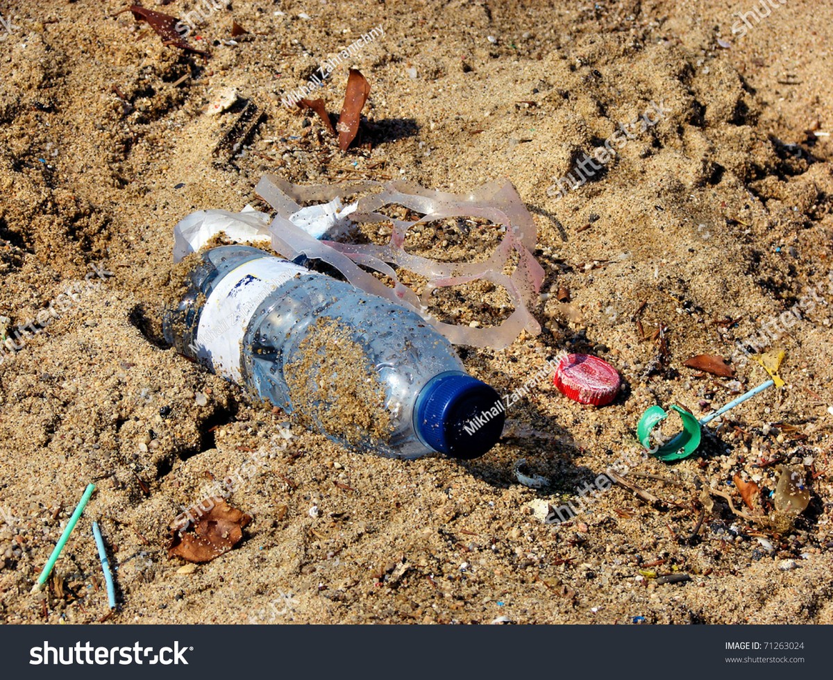 Plastová lahev od mléka se stane dokonalým zásobníkem na prach - image 1