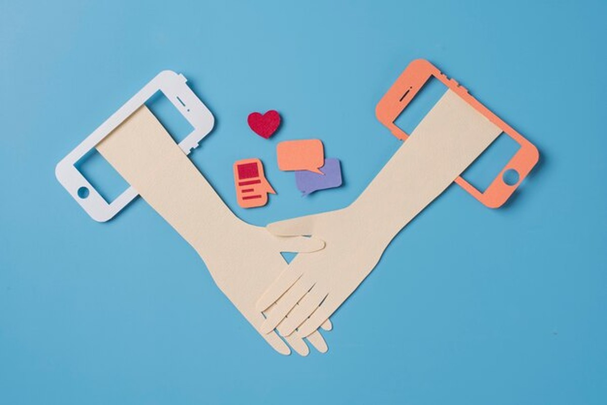 Psycholog vysvětluje, proč se vztahy v sociálních sítích mění