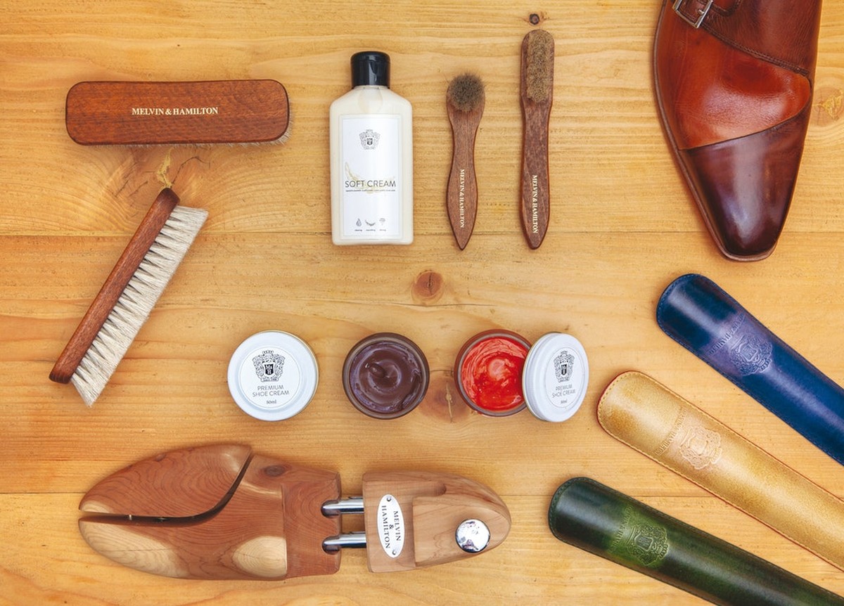 Staré ponožky jsou nejlepší péče o kožené boty, kterou znáte - image 2