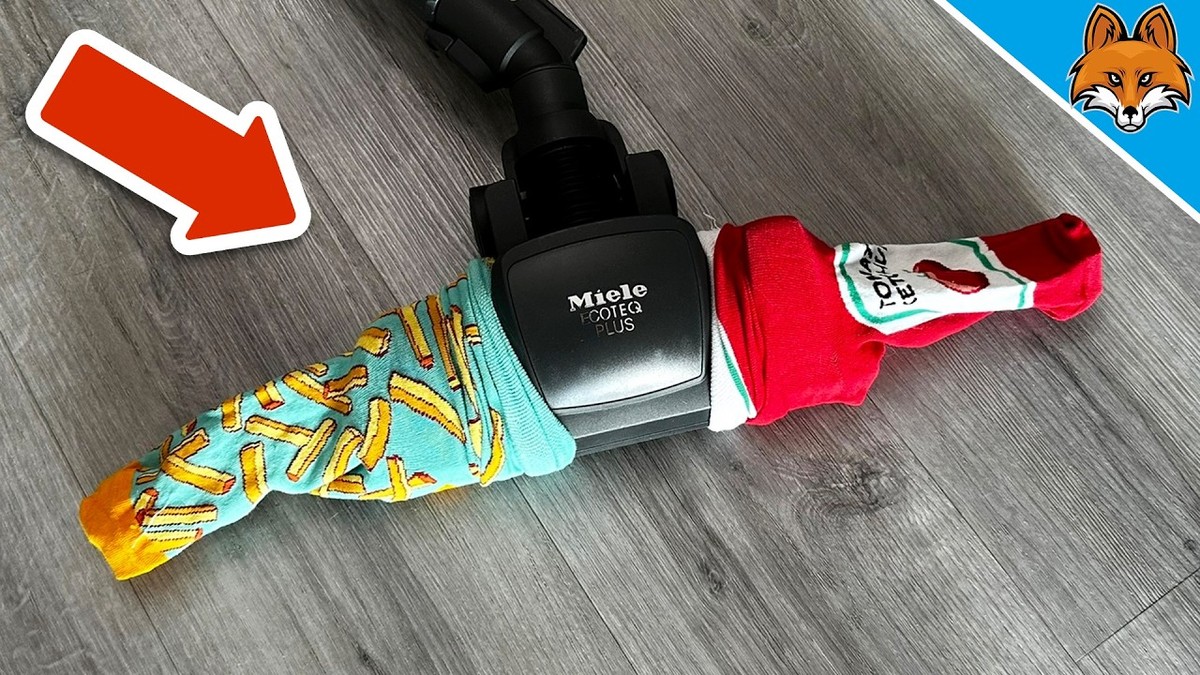 Starý ponožka jako filtr do vysavače? Genialita za pár korun - image 1