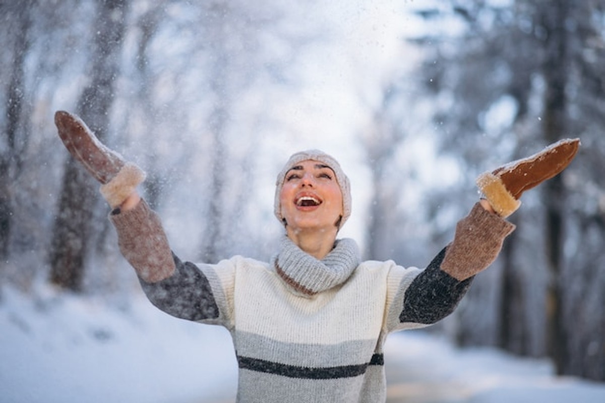 Syntetické vs. přírodní: co skutečně pomáhá s zimním úbytkem energie
