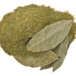 Vložte bobkový list do mouky: trik od babiček proti molům