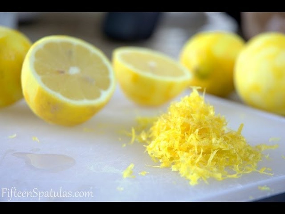 Zmrazená citronová kůra v odpadu: co s ní udělat místo vyhodit - image 1