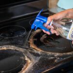 Jedlá soda na elektrickém sporáku: rychlejší než každé čisticí prostředko