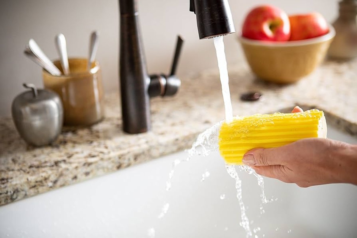 Krabička od másla a houbička: geniální past na domácí mouchy - image 2