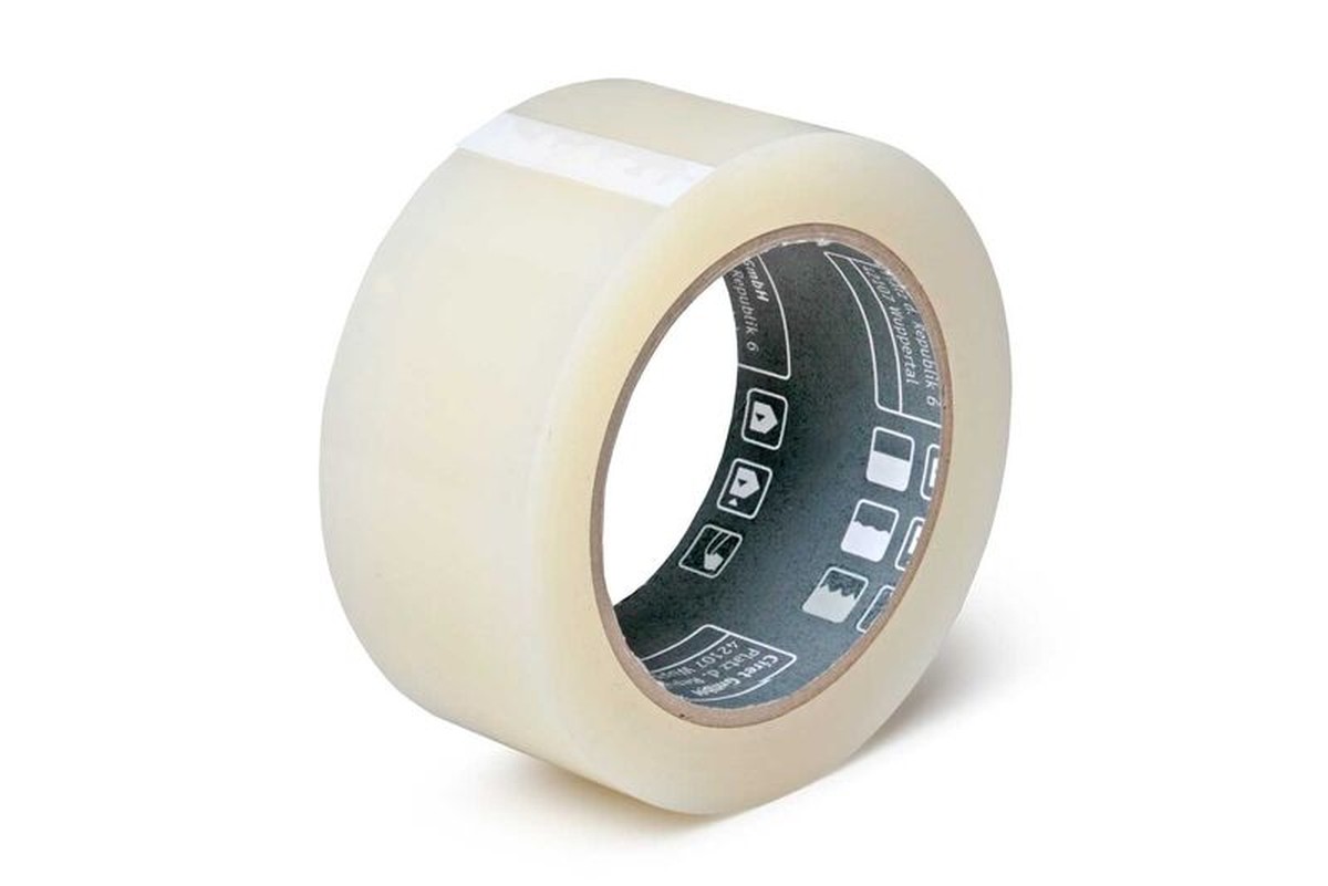 Průhledná páska na puklinách v oknech: dočasné řešení, které vydržuje celou zimu - image 2