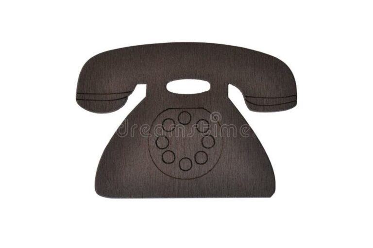 Starý telefon do ledničky? Trik proti chladícím lahvím, které se rozpraskají