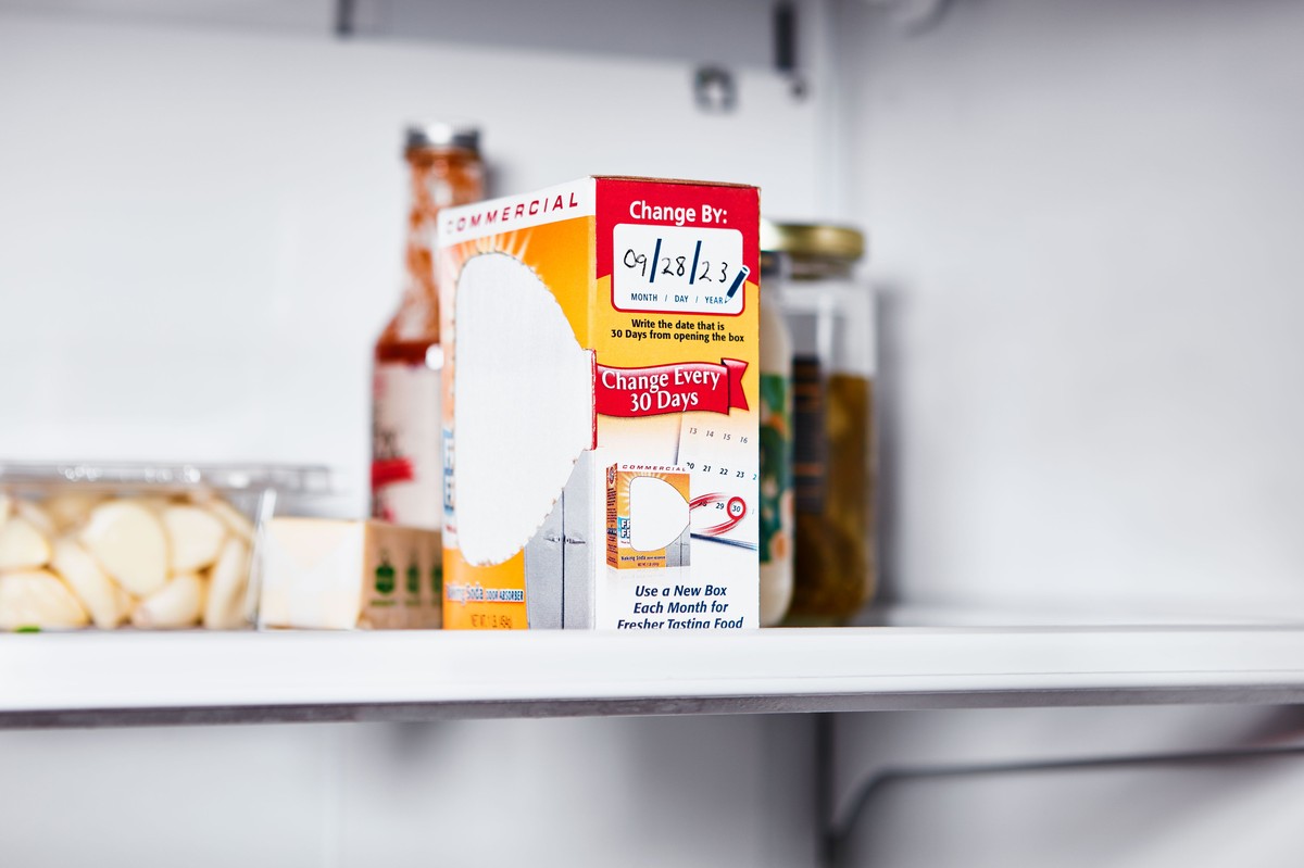 Sůl v nádobě na ledničku pohltí zápachy za 24 hodin - image 2