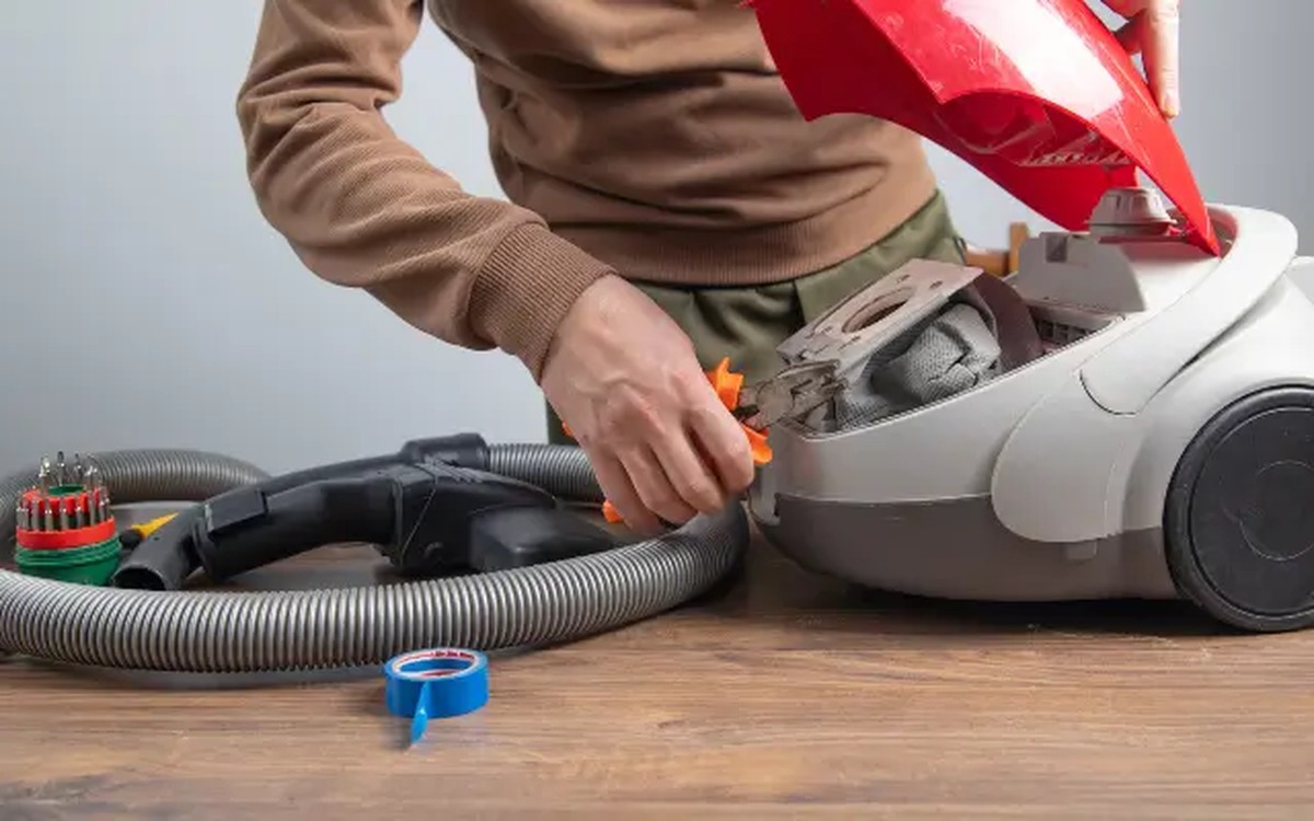 Páska na vysavač? Nemusíte koupit nový, když víte tohle