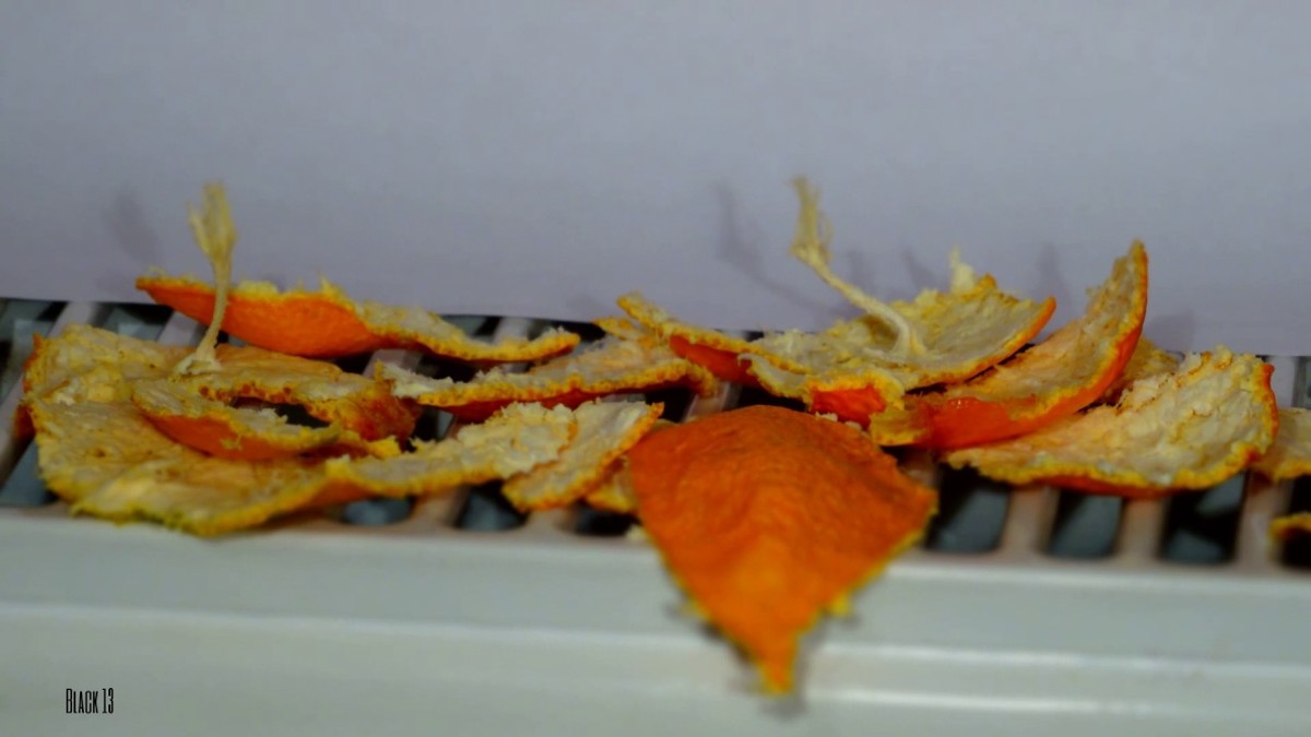 Pomerančová kůra na radiátor vypudí pachy bez chemie