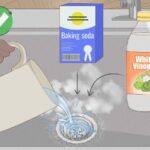 Soda a ocet do odpadu: jak vyčistit trubky bez chemie