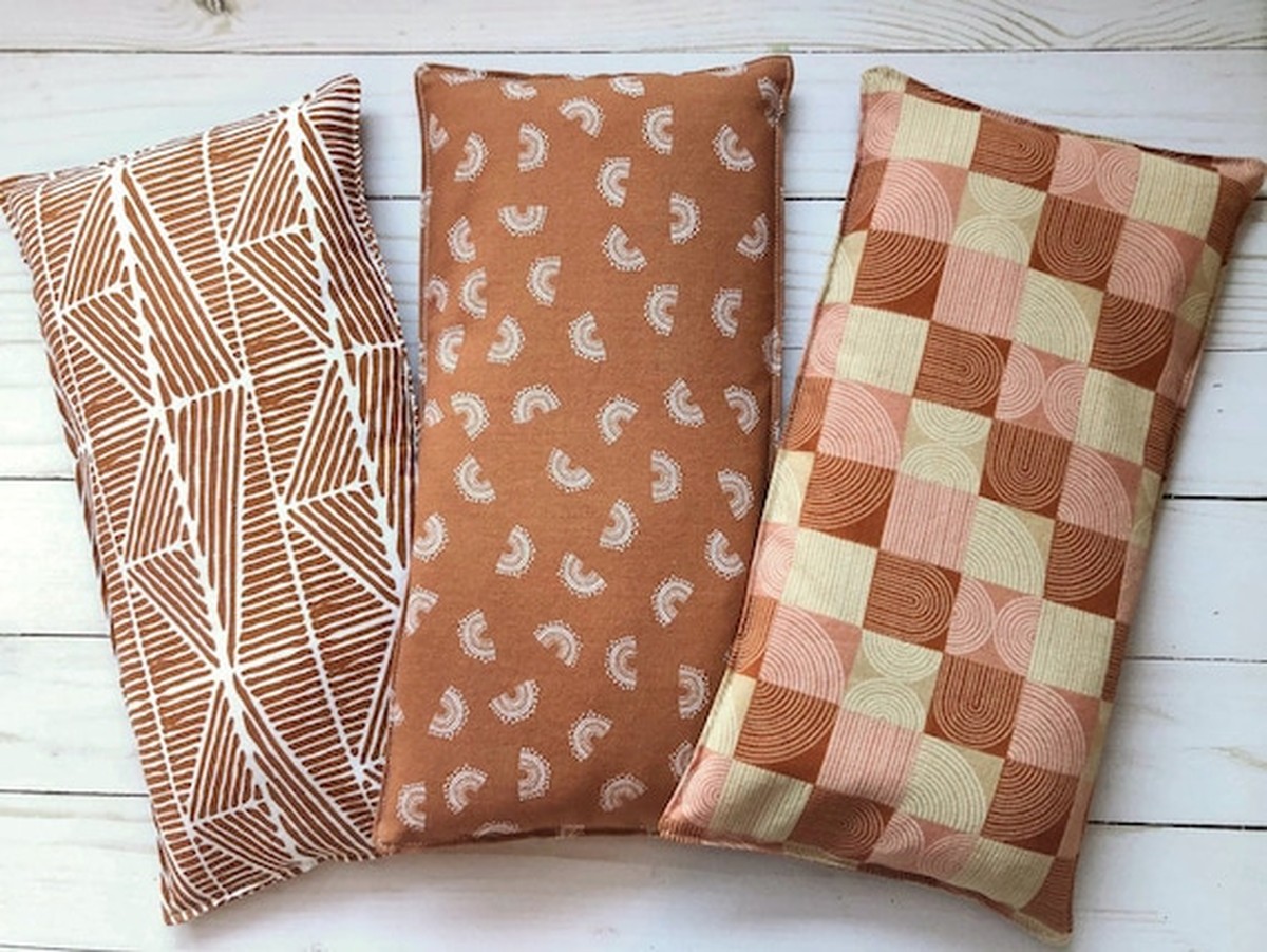 Starý punčoch v mikrovlnce rozmrazí led z okna během 5 minut - image 1