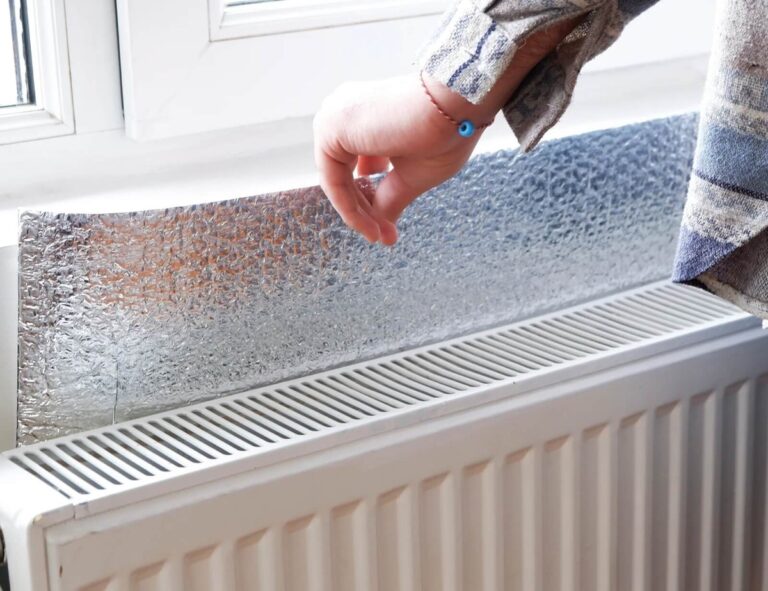 Alufolie za radiátorem? Ušetří vám až 30 % na vytápění