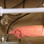 Instalatéři mají tajemství: toto nikdy nelijte do odpadu