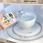 Ocet v mikrovlnné troubě: jak ji vyčistit bez chemických prostředků za 5 minut