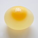 Proč všichni šéfkuchaři přidávají ocet do vařící vody s vejci