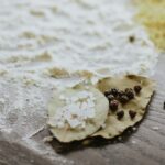 Vložte bobkový list do mouky: starý trik proti molům, který funguje 100 let